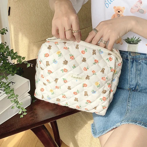 Quilted Cotton Ladies Travel Storage Bag Retro Cherry Women's Cosmetic Bags Cute Design Girls Pencil Case Makeup Bag Handbags